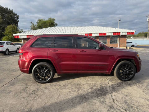 2020 Jeep Grand Cherokee Laredo