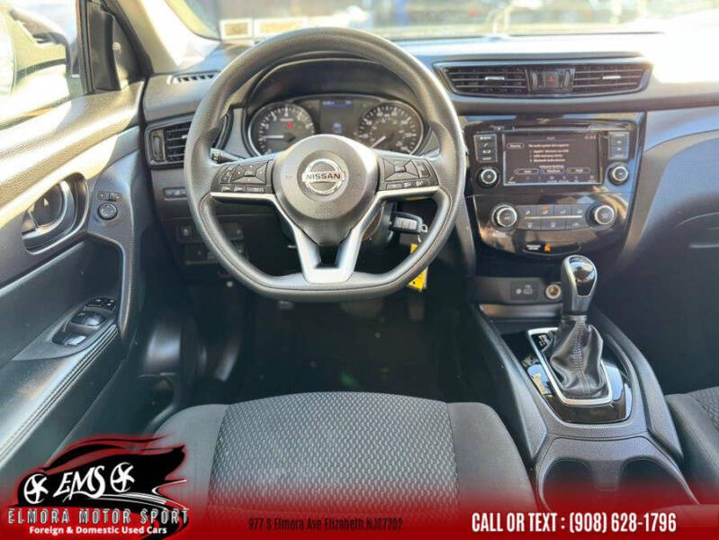 2022 Nissan Rogue Sport S
