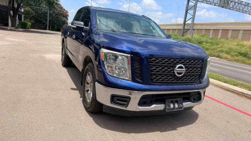 2019 Nissan Titan SV