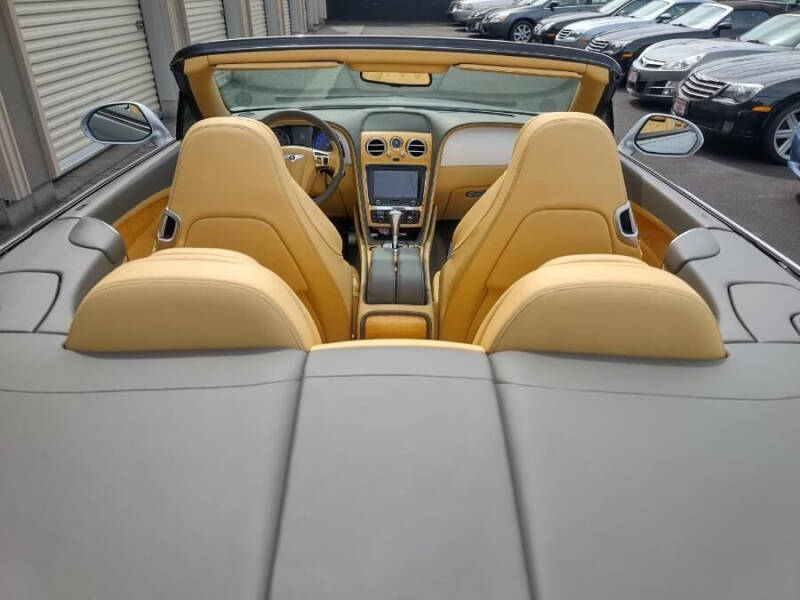 2013 Bentley Continental GTC Base photo 25