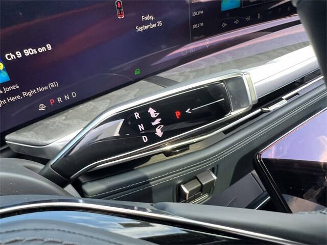 2025 Cadillac Escalade IQ Sport 2