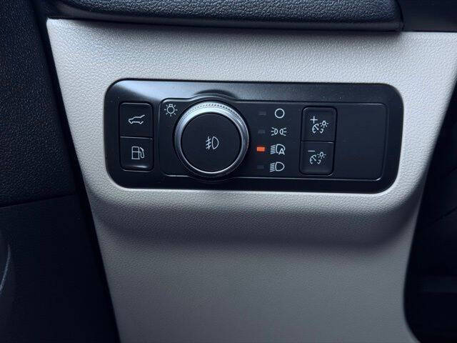 2022 Ford Escape Hybrid Titanium