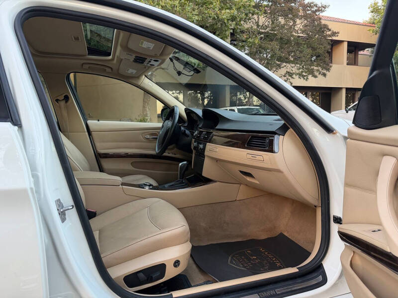 2011 BMW 3 Series 328i