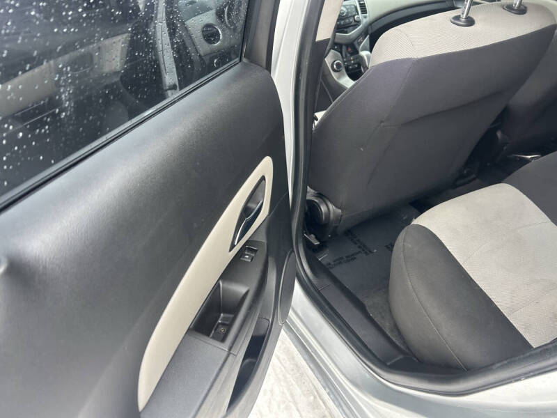 2014 Chevrolet Cruze LS Auto