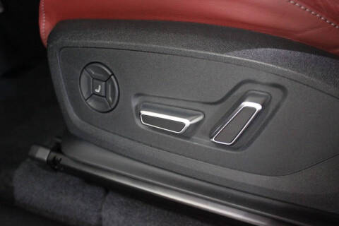 2025 Audi SQ6 e-tron quattro Premium Plus