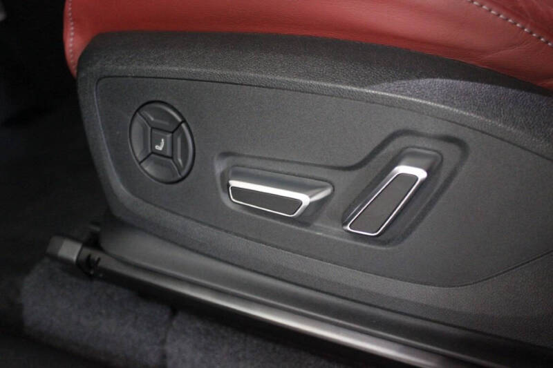 2025 Audi SQ6 e-tron quattro Premium Plus