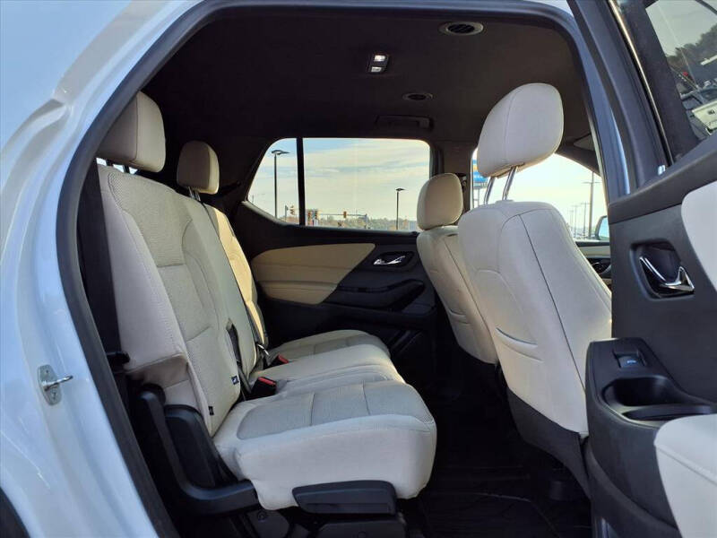 2023 Chevrolet Traverse LS