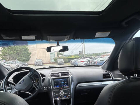 2017 Ford Explorer Sport