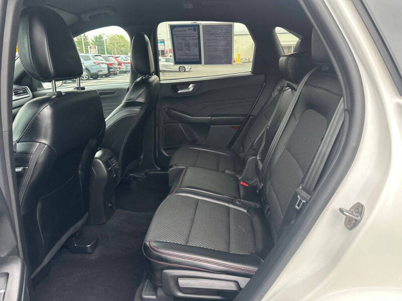 2024 Ford Escape ST-Line