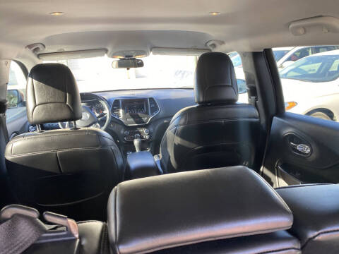 2019 Jeep Cherokee Latitude Plus