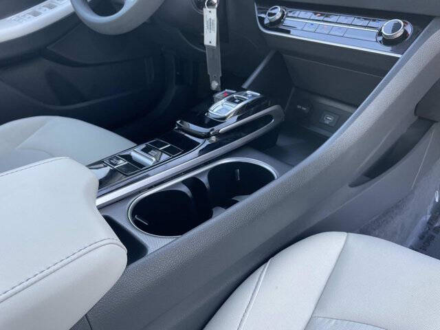 2023 Hyundai Sonata SE