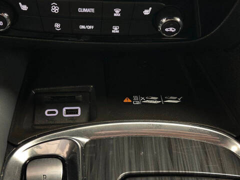 2022 Buick Enclave Essence