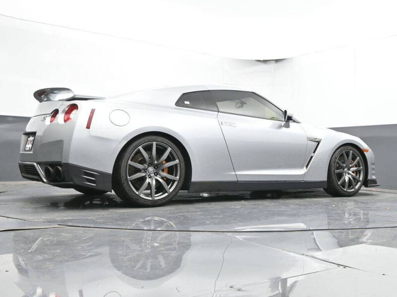 2012 Nissan GT-R Premium
