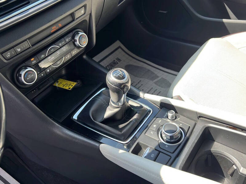 2017 Mazda MAZDA3 Grand Touring