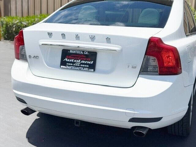 2011 Volvo S40 T5 R-Design