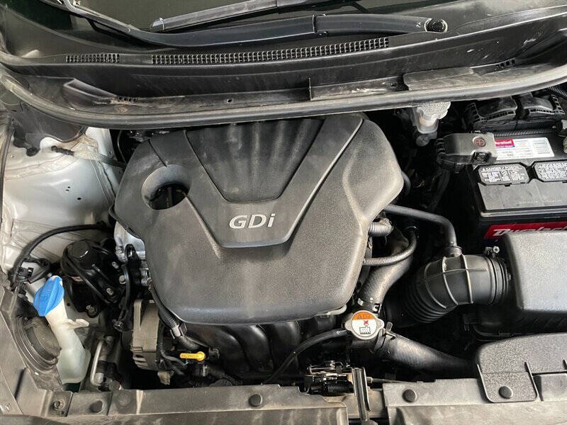 2014 Kia Rio 5-Door LX