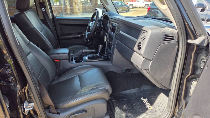 2010 Jeep Commander Sport