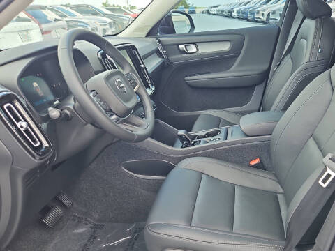 2026 Volvo XC40 B5 Core