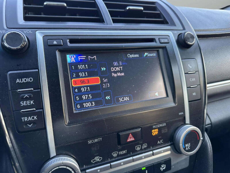 2014 Toyota Camry SE