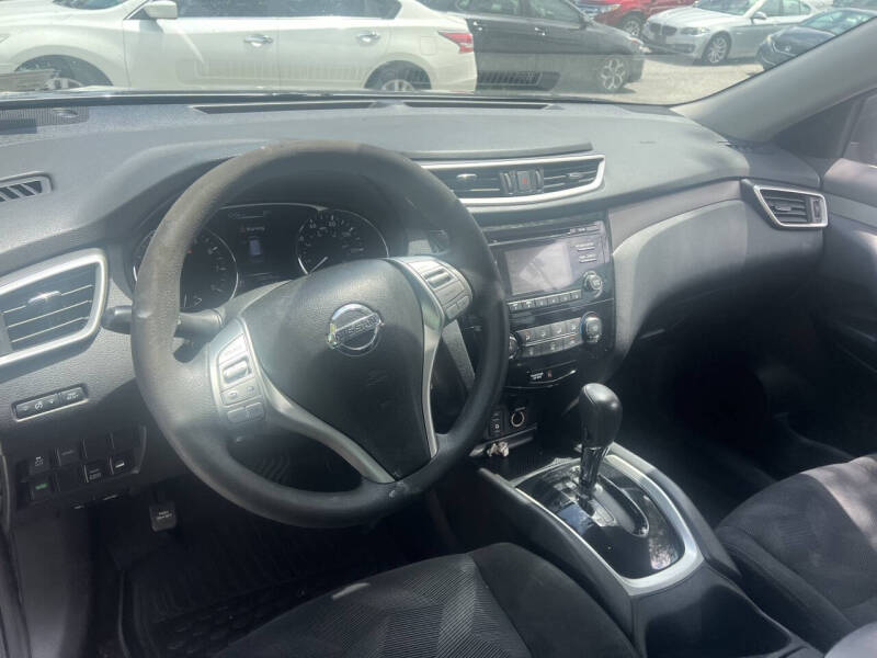 2016 Nissan Rogue S