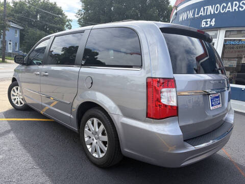 2015 Chrysler Town and Country Touring