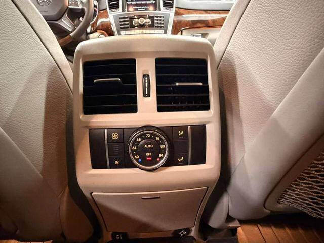 2015 Mercedes-Benz GL-Class GL 550 4MATIC