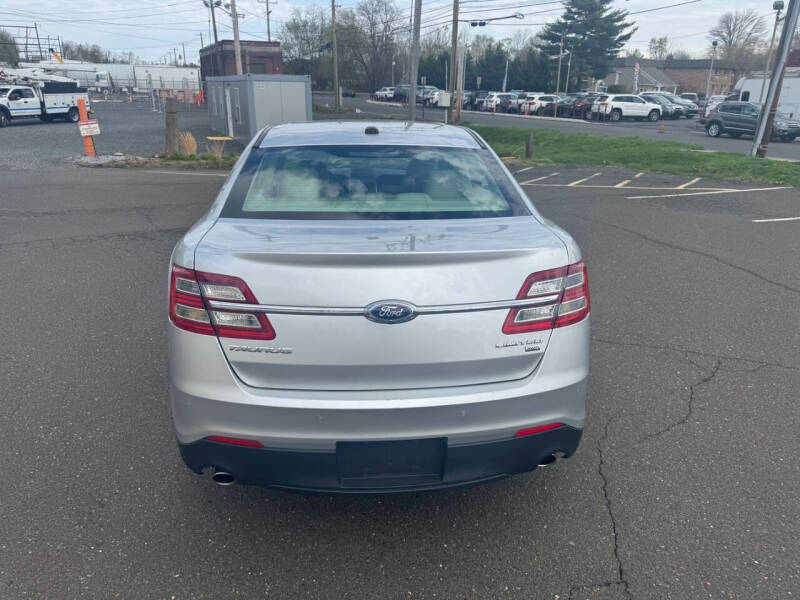 2016 Ford Taurus Limited