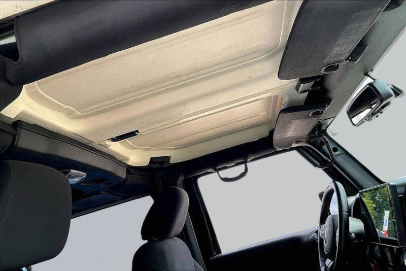 2016 Jeep Wrangler Sport
