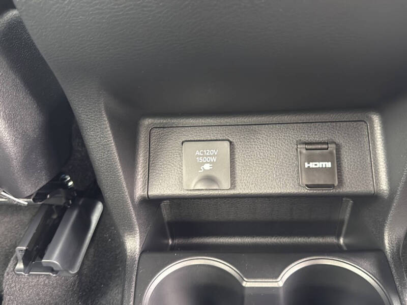 2025 Toyota Sienna Limited 7-Passenger