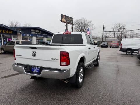 2015 RAM 1500 SLT