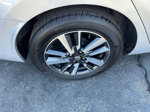 2021 Nissan Versa SV