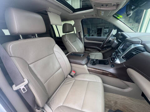 2017 Chevrolet Suburban LT