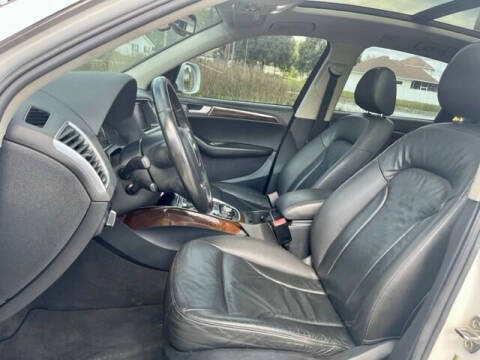 2011 Audi Q5 2.0T quattro Premium Plus