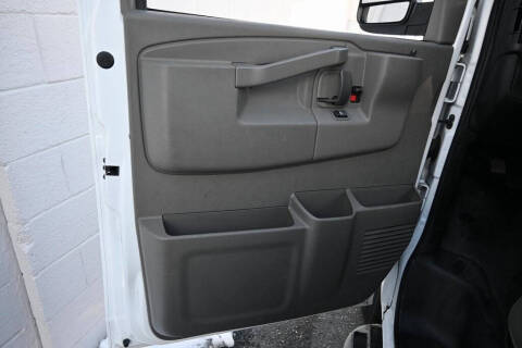 2023 GMC Savana 2500