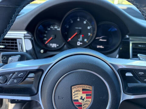 2018 Porsche Macan
