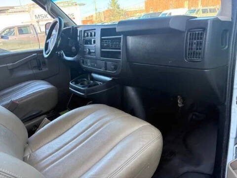 2021 Chevrolet Express 2500
