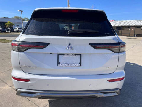 2025 Mitsubishi Outlander SE
