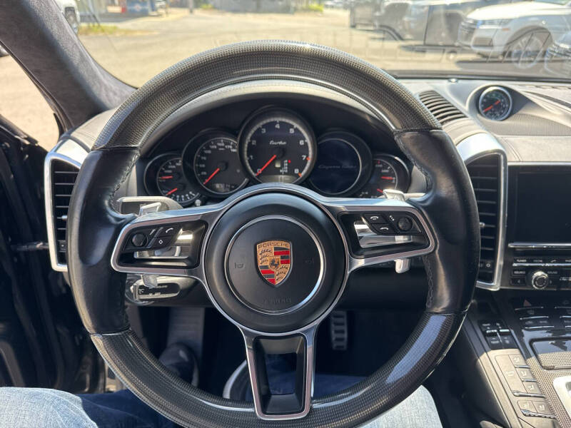 2015 Porsche Cayenne Turbo