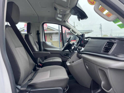 2023 Ford Transit 350 XLT