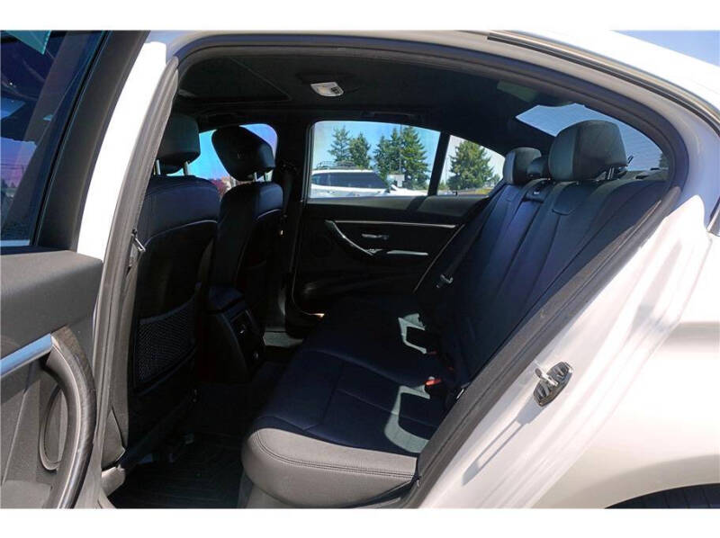 2018 BMW 3 Series 330e iPerformance