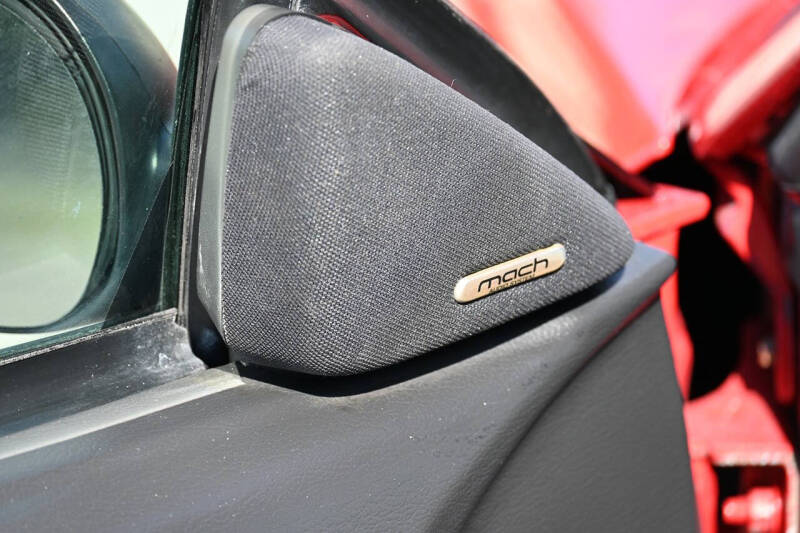 2004 Ford Mustang Mach 1 Premium