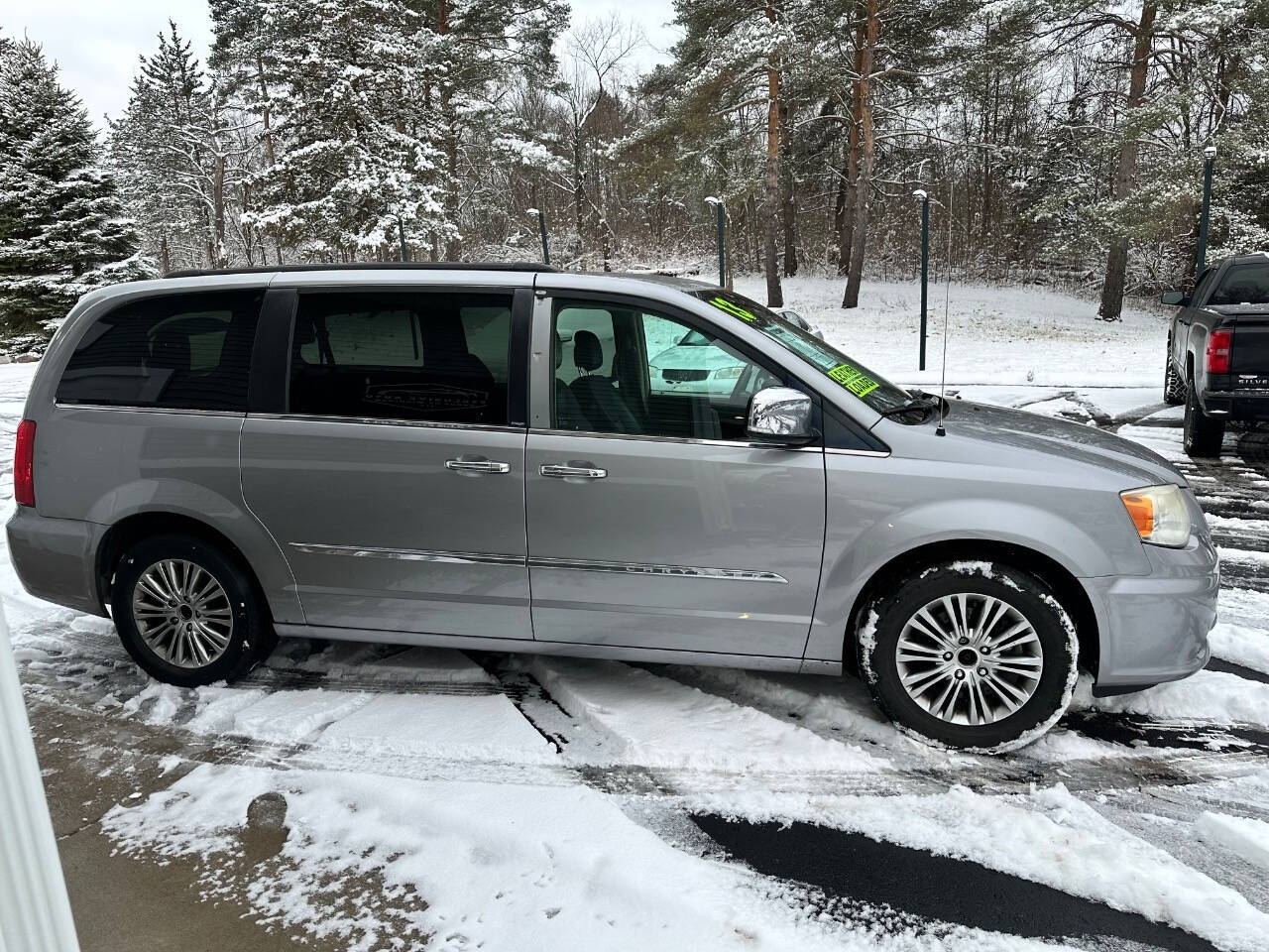 2013 Chrysler Town and Country for sale at Exclusive Auto Group of Michigan LLC in Lansing, MI