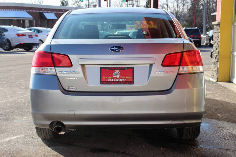 2011 Subaru Legacy 2.5i