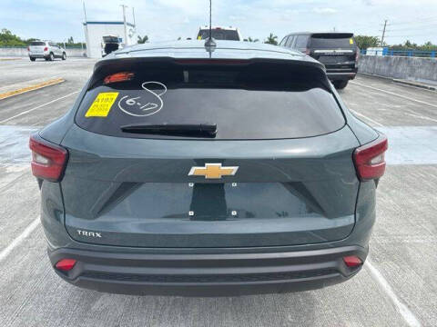 2025 Chevrolet Trax LS