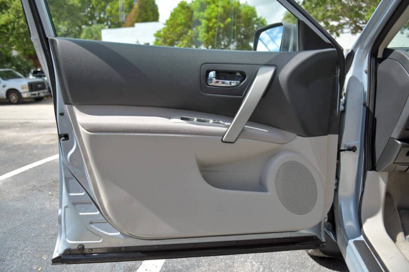 2012 Nissan Rogue SV