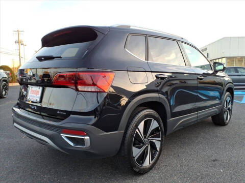 2024 Volkswagen Taos SE 4Motion