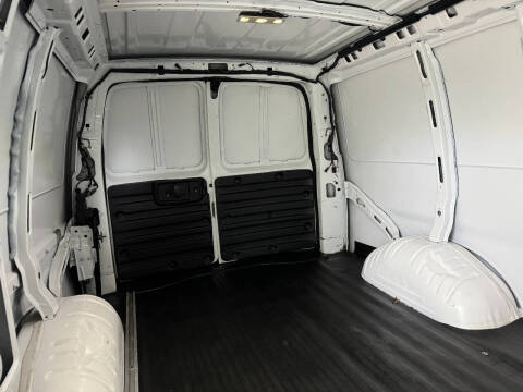 2021 Chevrolet Express 2500