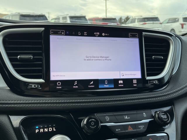 2022 Chrysler Pacifica Touring