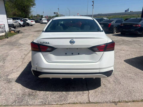 2022 Nissan Altima 2.5 S