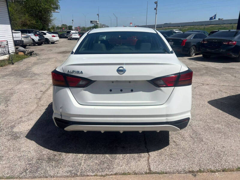 2022 Nissan Altima 2.5 S